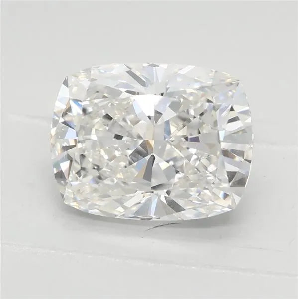 2.00ct Cushion modified Lab Grown Diamond (Colour E, Clarity VVS2, IGI Certified)