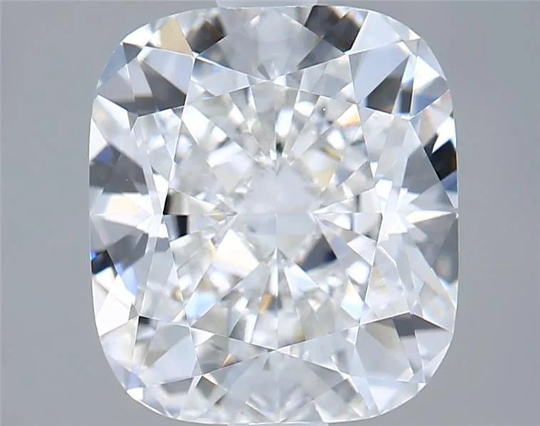 2.00ct Cushion modified Lab Grown Diamond (Colour E, Clarity VVS2, IGI Certified)