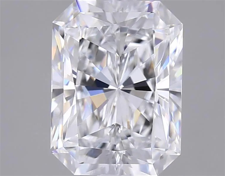 2.00ct Radiant Lab Grown Diamond (Colour D, Clarity VVS2, IGI Certified)