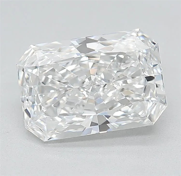 2.00ct Radiant Lab Grown Diamond (Colour F, Clarity VVS1, IGI Certified)