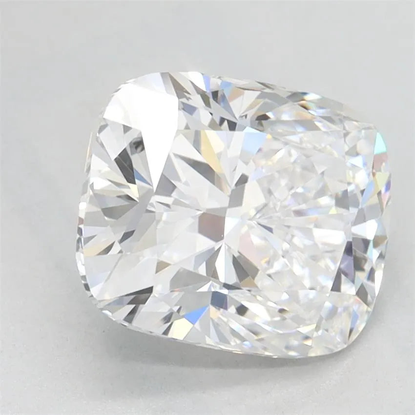 2.01ct Cushion modified Lab Grown Diamond (Colour D, Clarity VVS1, IGI Certified)