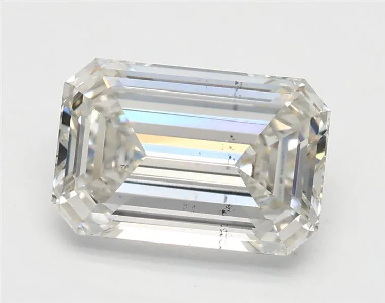 2.01ct Emerald Lab Grown Diamond (Colour H, Clarity SI1, IGI Certified)
