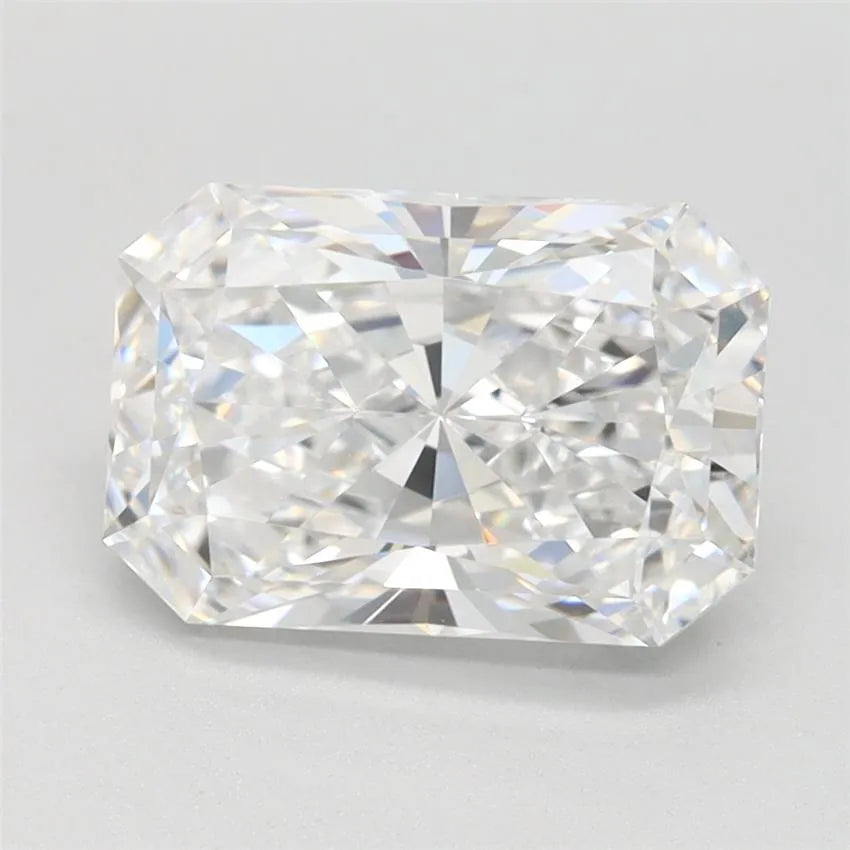 2.01ct Radiant Lab Grown Diamond (Colour D, Clarity VVS1, IGI Certified)
