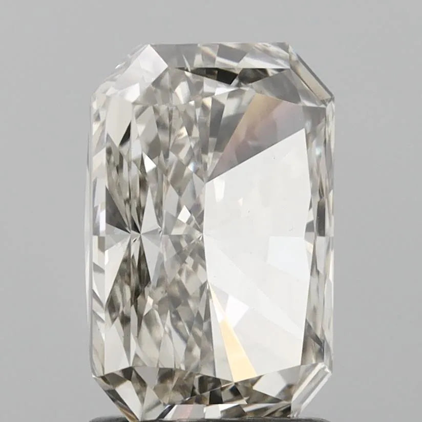 2.01ct Radiant Lab Grown Diamond (Colour Very Light Gray, Clarity VS1, IGI Certified)
