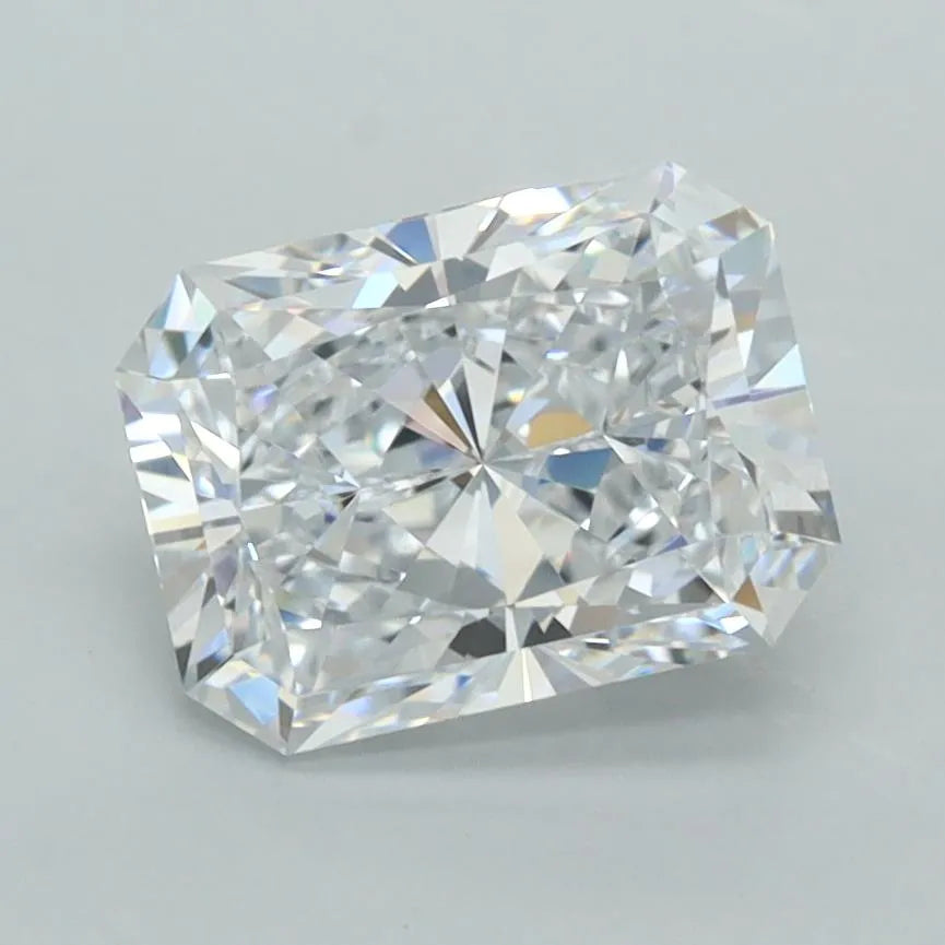 2.02ct Radiant Lab Grown Diamond (Colour D, Clarity VVS1, IGI Certified)
