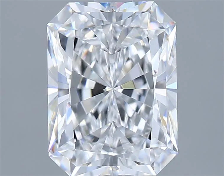 2.02ct Radiant Lab Grown Diamond (Colour D, Clarity VVS2, IGI Certified)