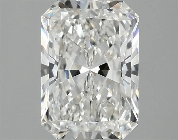 2.02ct Radiant Lab Grown Diamond (Colour F, Clarity VVS2, IGI Certified)