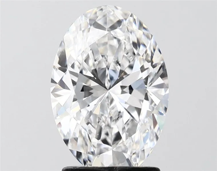 2.03ct Oval Lab Grown Diamond (Colour D, Clarity VVS2, IGI Certified)