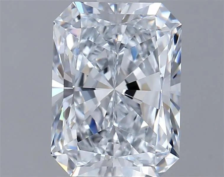 2.03ct Radiant Lab Grown Diamond (Colour F, Clarity VVS1, IGI Certified)