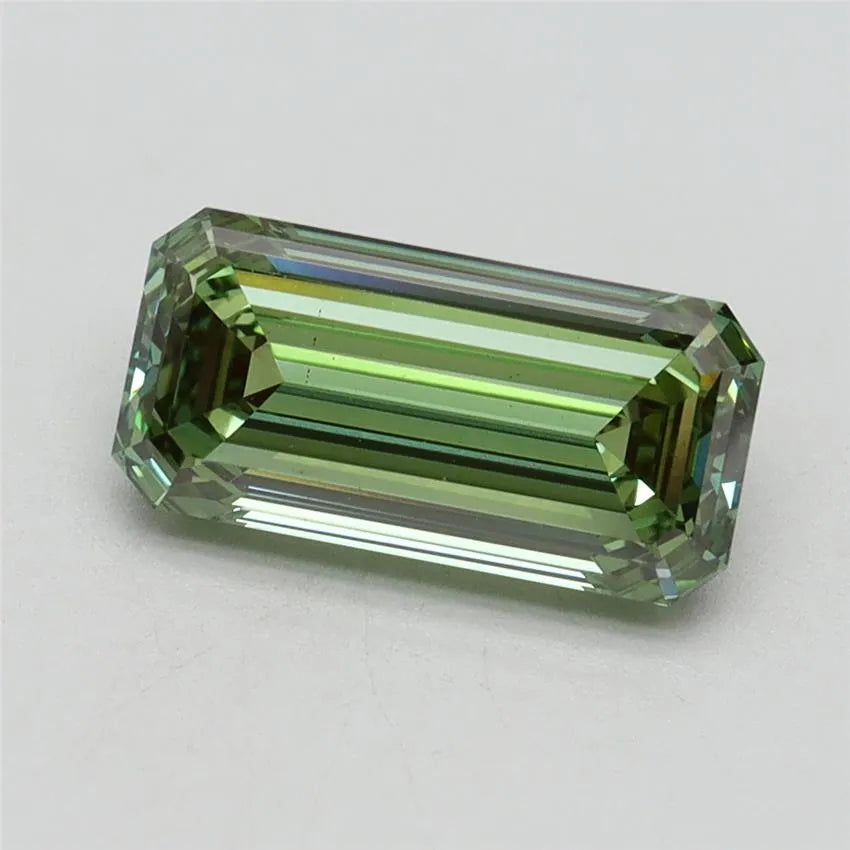2.04ct Emerald Lab Grown Diamond (Colour Fancy Vivid Green, Clarity VVS2, IGI Certified)