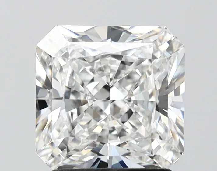 2.04ct Square radiant Lab Grown Diamond (Colour F, Clarity VVS2, IGI Certified)