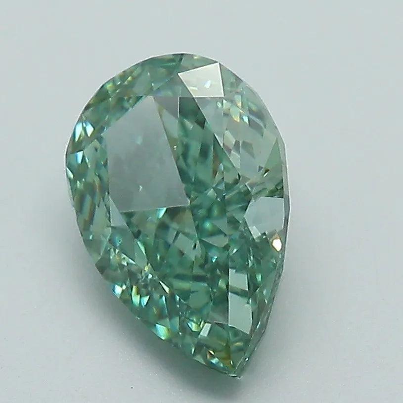 2.05ct Pear Lab Grown Diamond (Colour Fancy Vivid Green, Clarity VS1, IGI Certified)