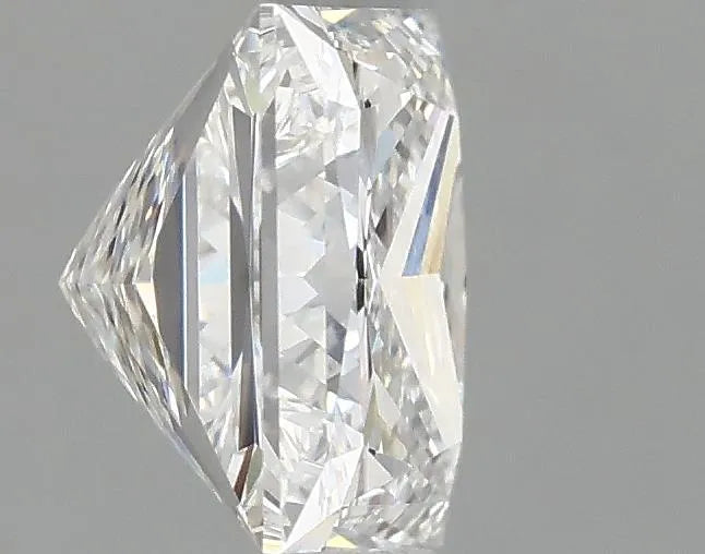 2.05ct Princess Lab Grown Diamond (Colour E, Clarity VVS1, IGI Certified)