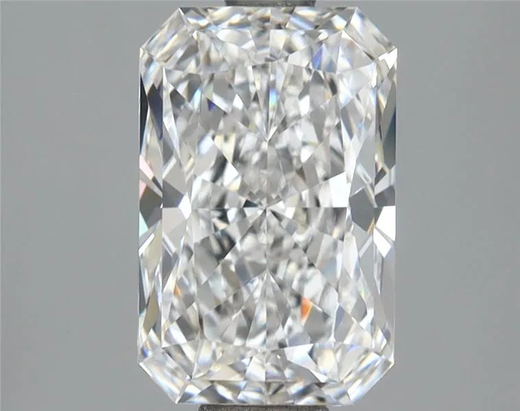 2.05ct Radiant Lab Grown Diamond (Colour D, Clarity VVS1, IGI Certified)