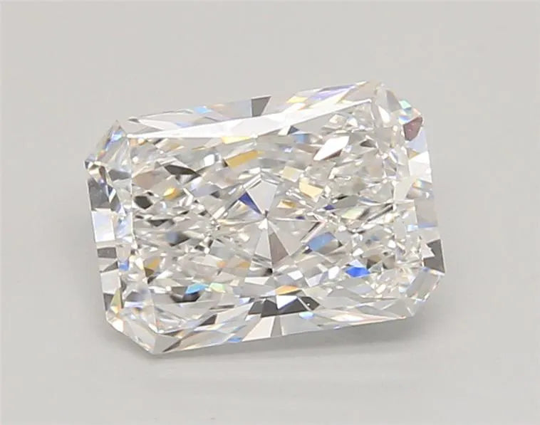2.05ct Radiant Lab Grown Diamond (Colour E, Clarity VVS1, IGI Certified)