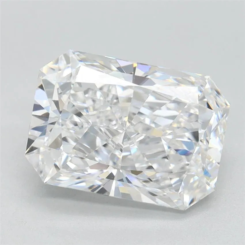 2.06ct Radiant Lab Grown Diamond (Colour D, Clarity VVS1, IGI Certified)