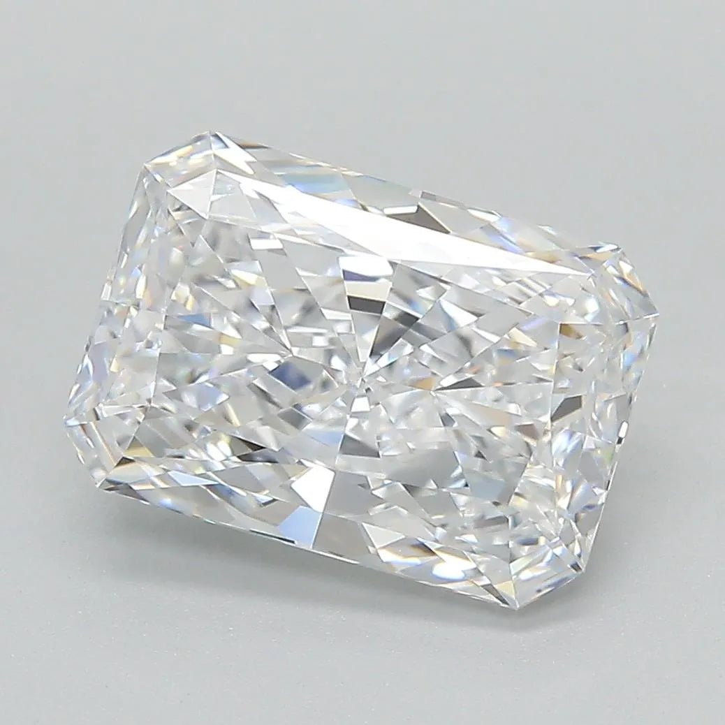 2.06ct Radiant Lab Grown Diamond (Colour E, Clarity VVS1, IGI Certified)