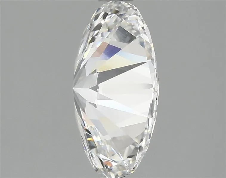 2.07ct Oval Lab Grown Diamond (Colour E, Clarity VVS2, IGI Certified)
