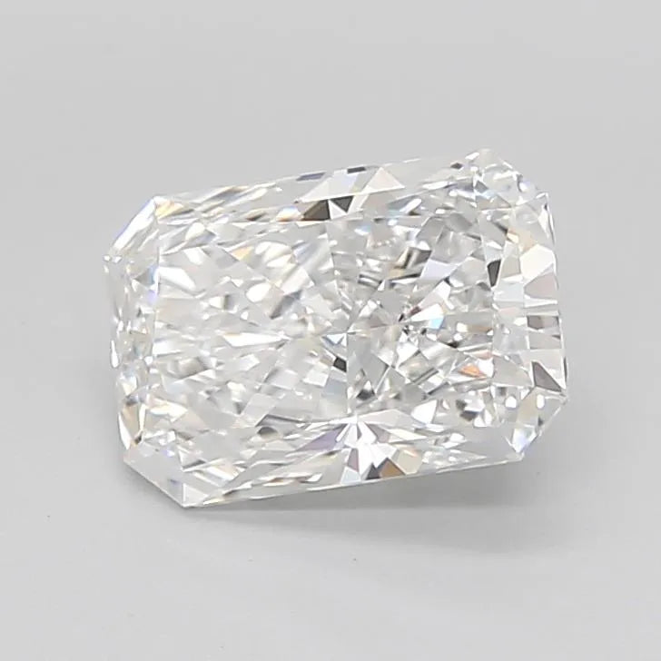 2.07ct Radiant Lab Grown Diamond (Colour E, Clarity VVS2, IGI Certified)