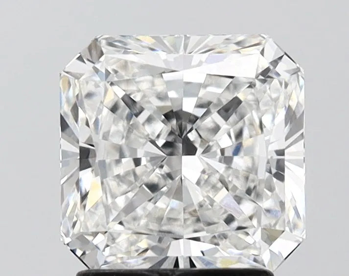 2.07ct Square radiant Lab Grown Diamond (Colour E, Clarity VVS2, IGI Certified)