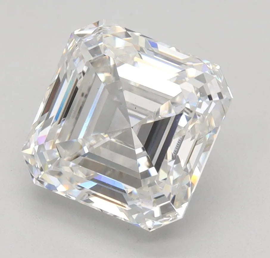 2.08ct Square emerald Lab Grown Diamond (Colour F, Clarity VS1, IGI Certified)