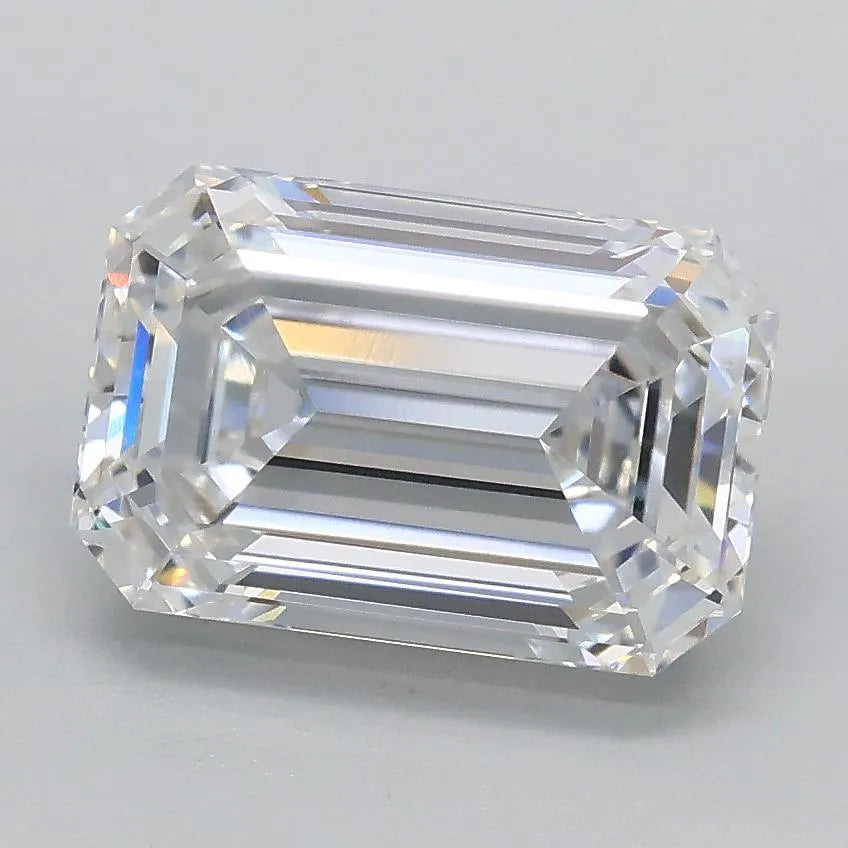 2.09ct Emerald Lab Grown Diamond (Colour E, Clarity VVS2, IGI Certified)