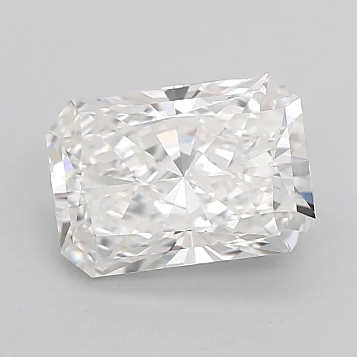 2.09ct Radiant Lab Grown Diamond (Colour E, Clarity VVS2, IGI Certified)