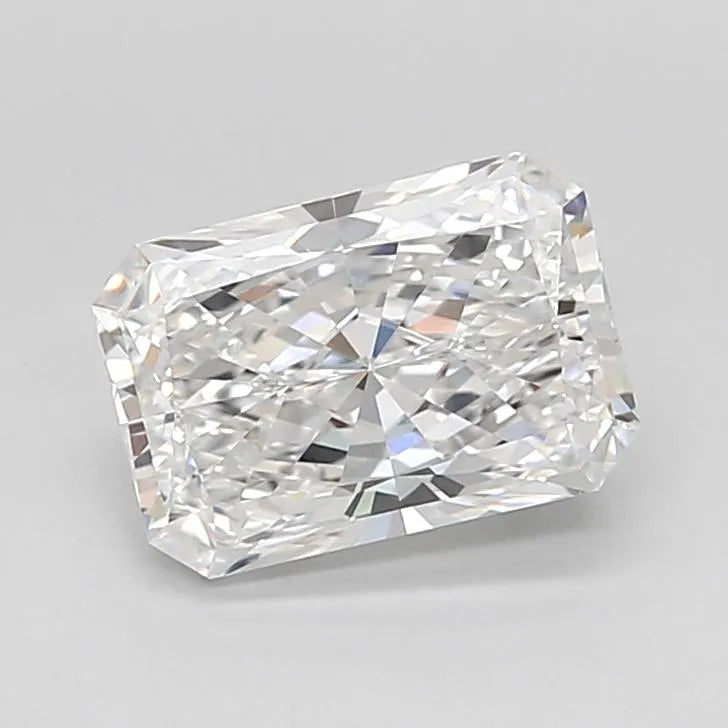 2.10ct Radiant Lab Grown Diamond (Colour D, Clarity VVS1, IGI Certified)