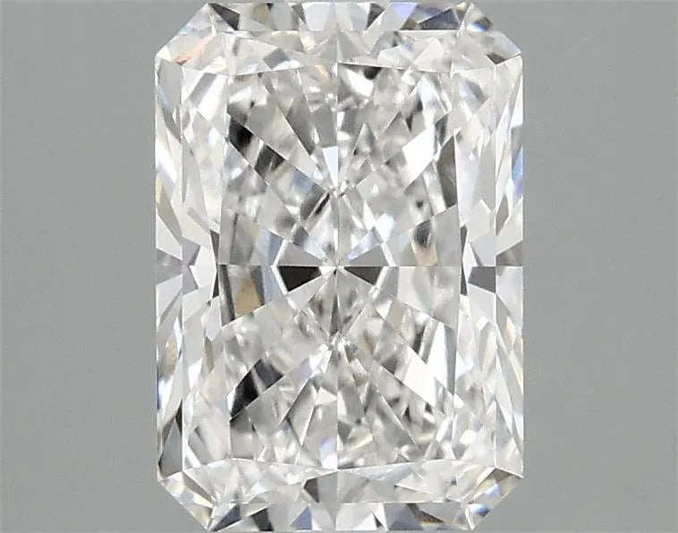 2.10ct Radiant Lab Grown Diamond (Colour E, Clarity VVS1, IGI Certified)