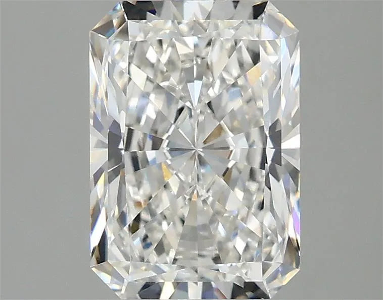 2.10ct Radiant Lab Grown Diamond (Colour E, Clarity VVS2, IGI Certified)