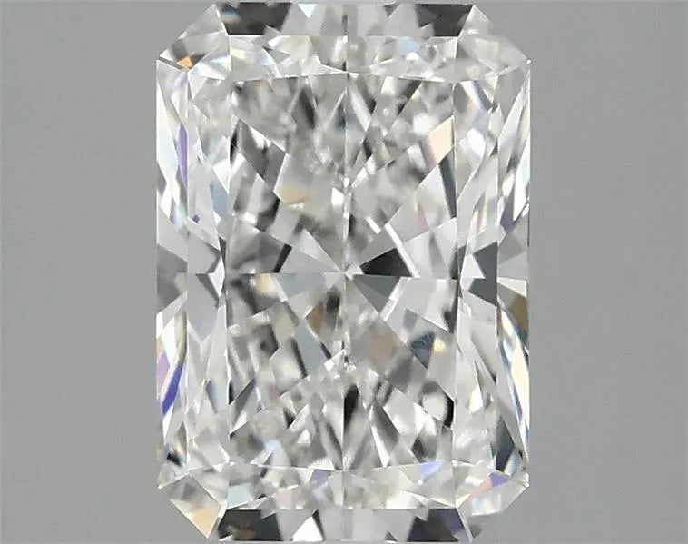 2.10ct Radiant Lab Grown Diamond (Colour F, Clarity VVS2, IGI Certified)