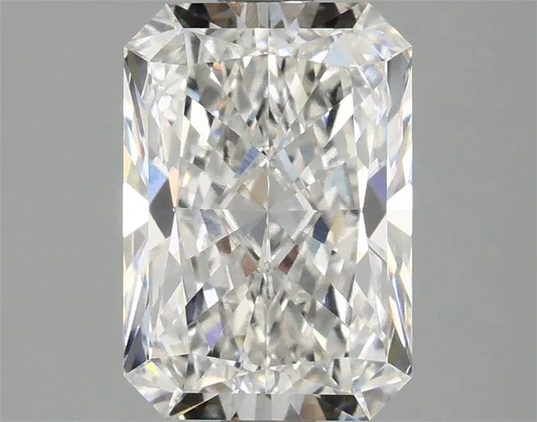 2.10ct Radiant Lab Grown Diamond (Colour F, Clarity VVS2, IGI Certified)