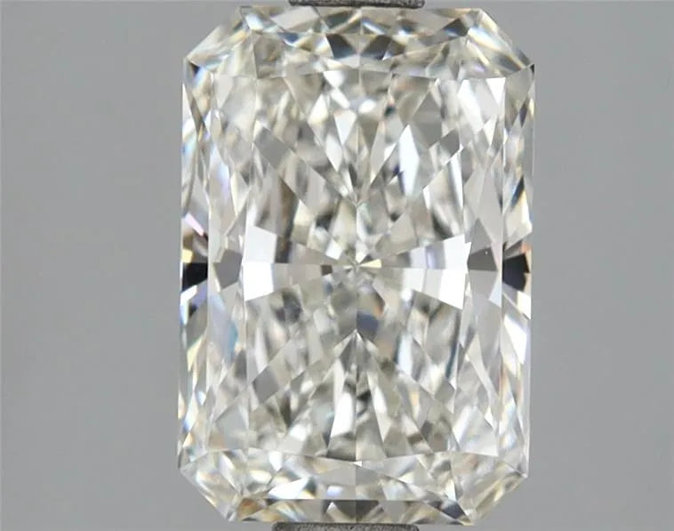 2.10ct Radiant Lab Grown Diamond (Colour G, Clarity VVS1, IGI Certified)