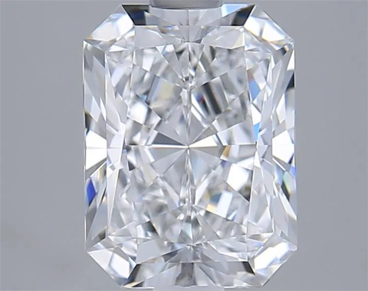 2.13ct Radiant Lab Grown Diamond (Colour D, Clarity VVS2, IGI Certified)