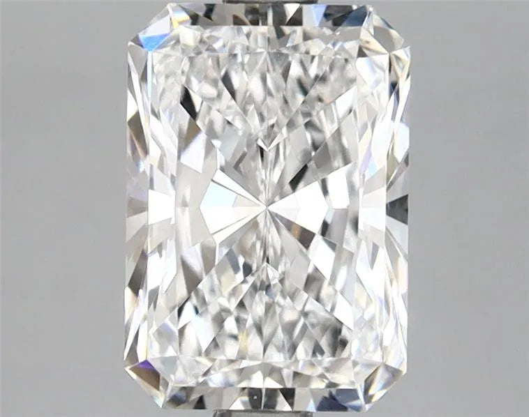 2.13ct Radiant Lab Grown Diamond (Colour D, Clarity VVS2, IGI Certified)