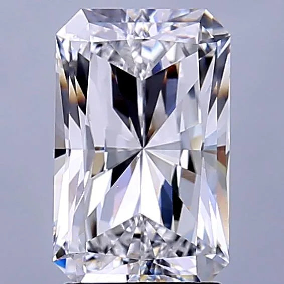 2.15ct Radiant Lab Grown Diamond (Colour D, Clarity VVS1, IGI Certified)
