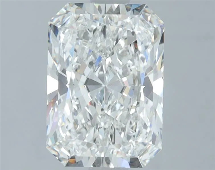 2.15ct Radiant Lab Grown Diamond (Colour F, Clarity VVS2, IGI Certified)