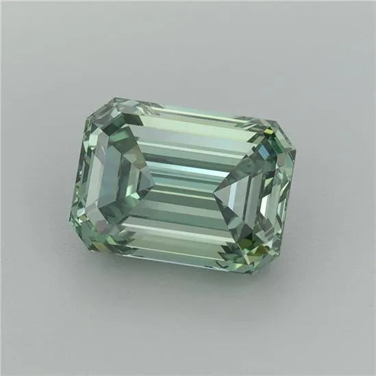 2.21ct Emerald Lab Grown Diamond (Colour Fancy Vivid Green, Clarity VVS1, IGI Certified)