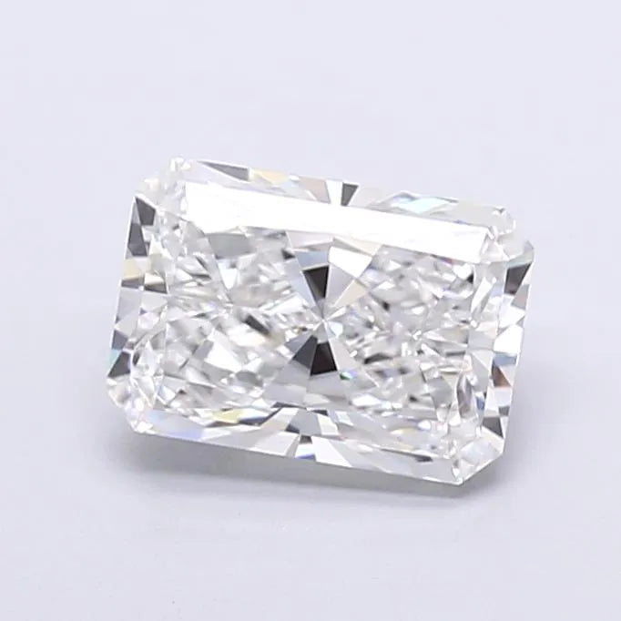 2.21ct Radiant Lab Grown Diamond (Colour E, Clarity VVS2, IGI Certified)