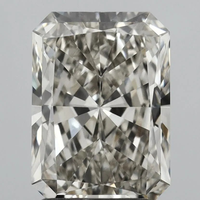 2.21ct Radiant Lab Grown Diamond (Colour K, Clarity VS1, IGI Certified)