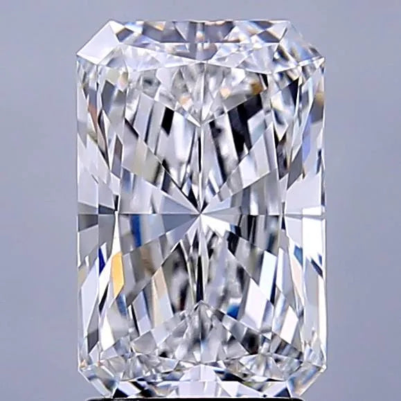 2.22ct Radiant Lab Grown Diamond (Colour D, Clarity VVS2, IGI Certified)