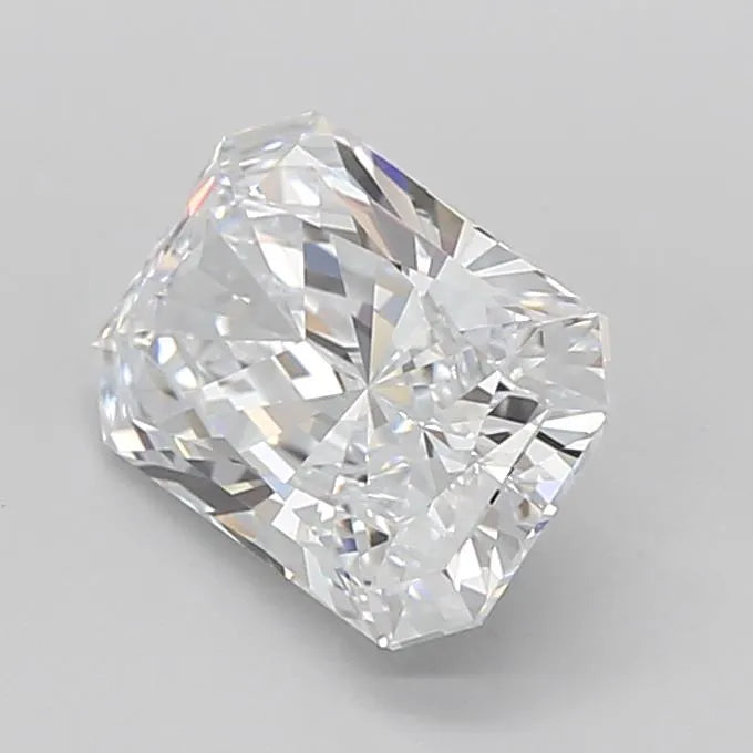2.24ct Radiant Lab Grown Diamond (Colour E, Clarity VVS1, Cut EX, IGI Certified)