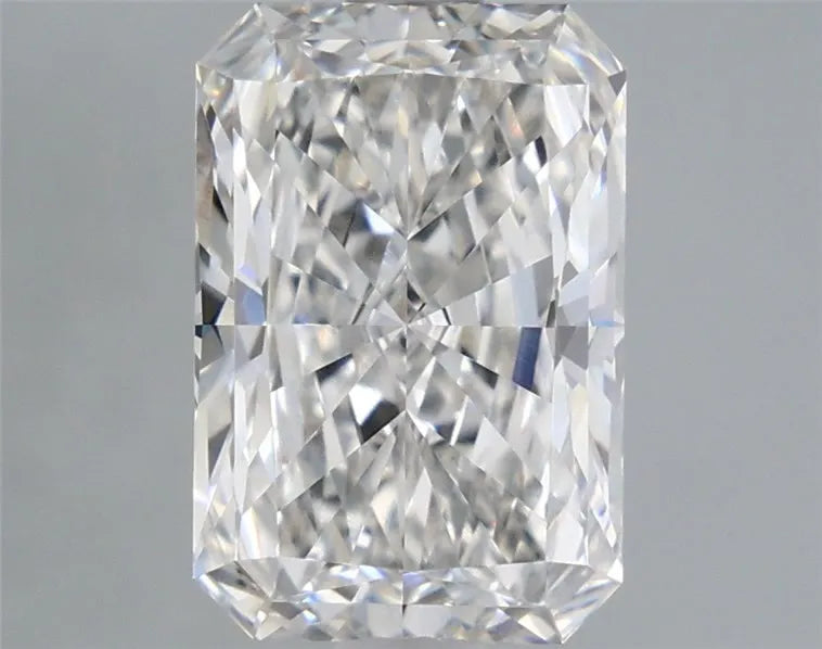 2.24ct Radiant Lab Grown Diamond (Colour F, Clarity VVS2, IGI Certified)