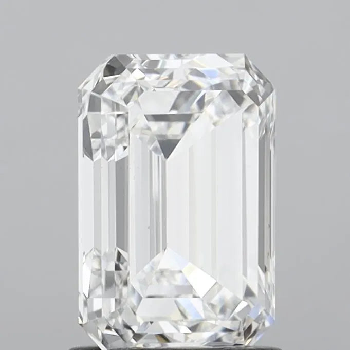 2.25ct Emerald Lab Grown Diamond (Colour E, Clarity VVS2, IGI Certified)