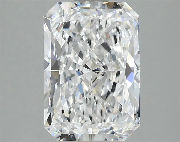 2.27ct Radiant Lab Grown Diamond (Colour D, Clarity VS1, IGI Certified)