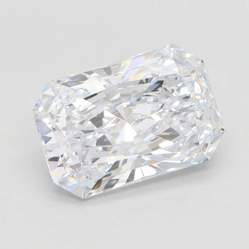 2.27ct Radiant Lab Grown Diamond (Colour F, Clarity IF, IGI Certified)