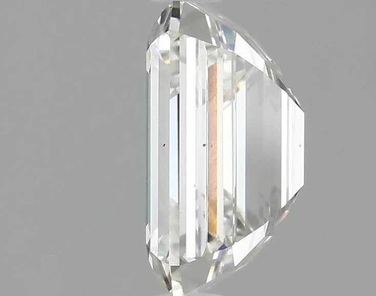 2.30ct Emerald Lab Grown Diamond (Colour G, Clarity VS2, IGI Certified)