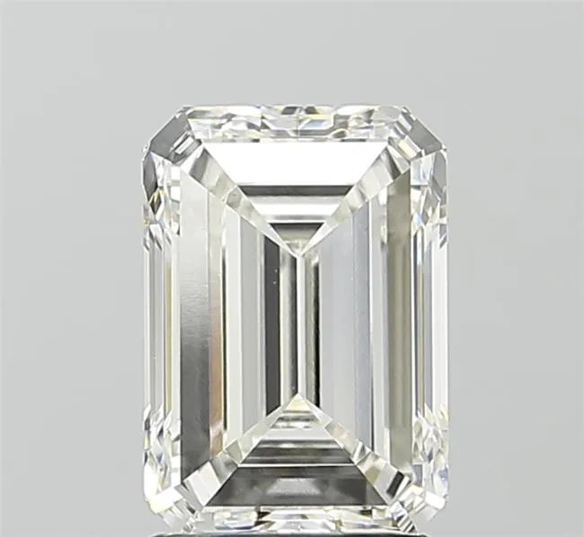 2.30ct Emerald Lab Grown Diamond (Colour G, Clarity VVS2, IGI Certified)