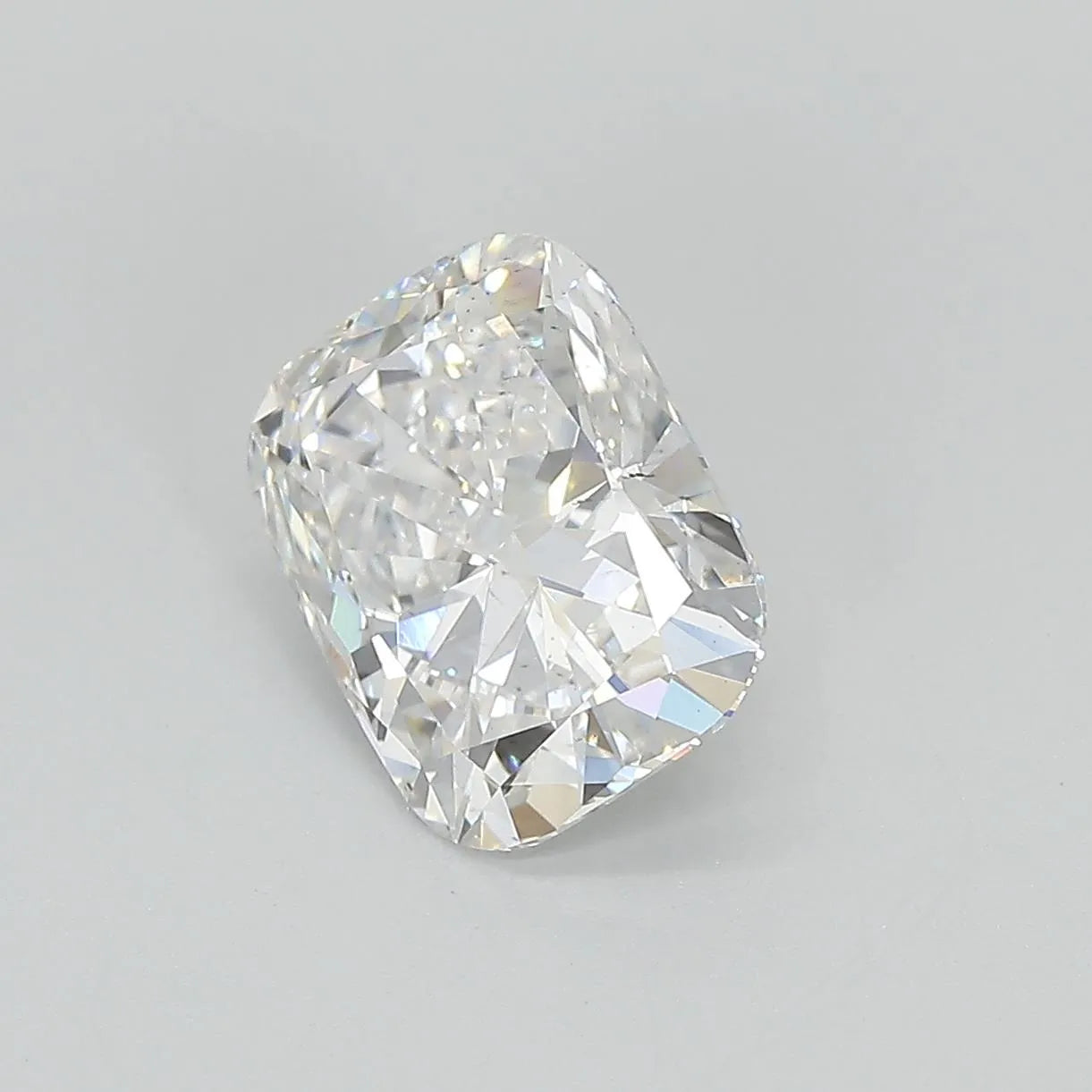 2.31ct Cushion brilliant Lab Grown Diamond (Colour F, Clarity SI1, IGI Certified)
