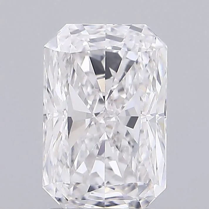 2.31ct Radiant Lab Grown Diamond (Colour E, Clarity VS1, IGI Certified)